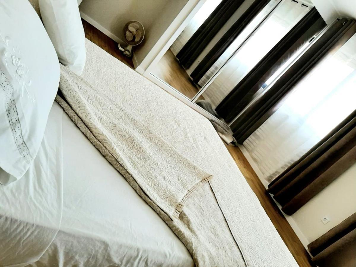 Apartment With Pool In Mindelo Exterior foto
